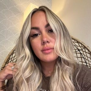 Meet your Posher, Ang